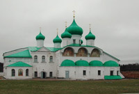 Храм